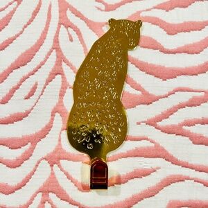 N25-Decorative Gold Toned Leopard Magnetic Hook